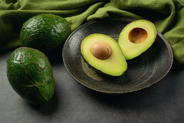 Avocado Benefits for Health, Skin, Hair & Weight Loss